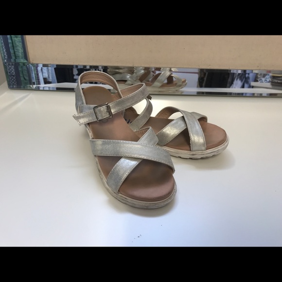 Girls metallic sandals - Picture 2 of 8